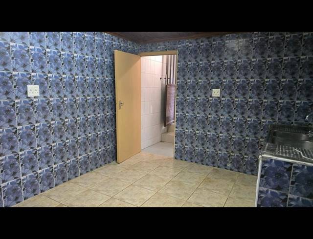 2 BEDROOM PROPERTY TO RENT IN MONTFORD